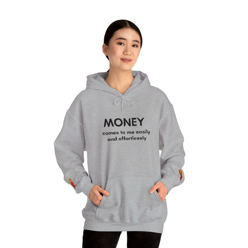 "Geld kommt zu mir" Hoodie — Positiver Affirmations-Hoodie mit Ärmelflammen-Akzent