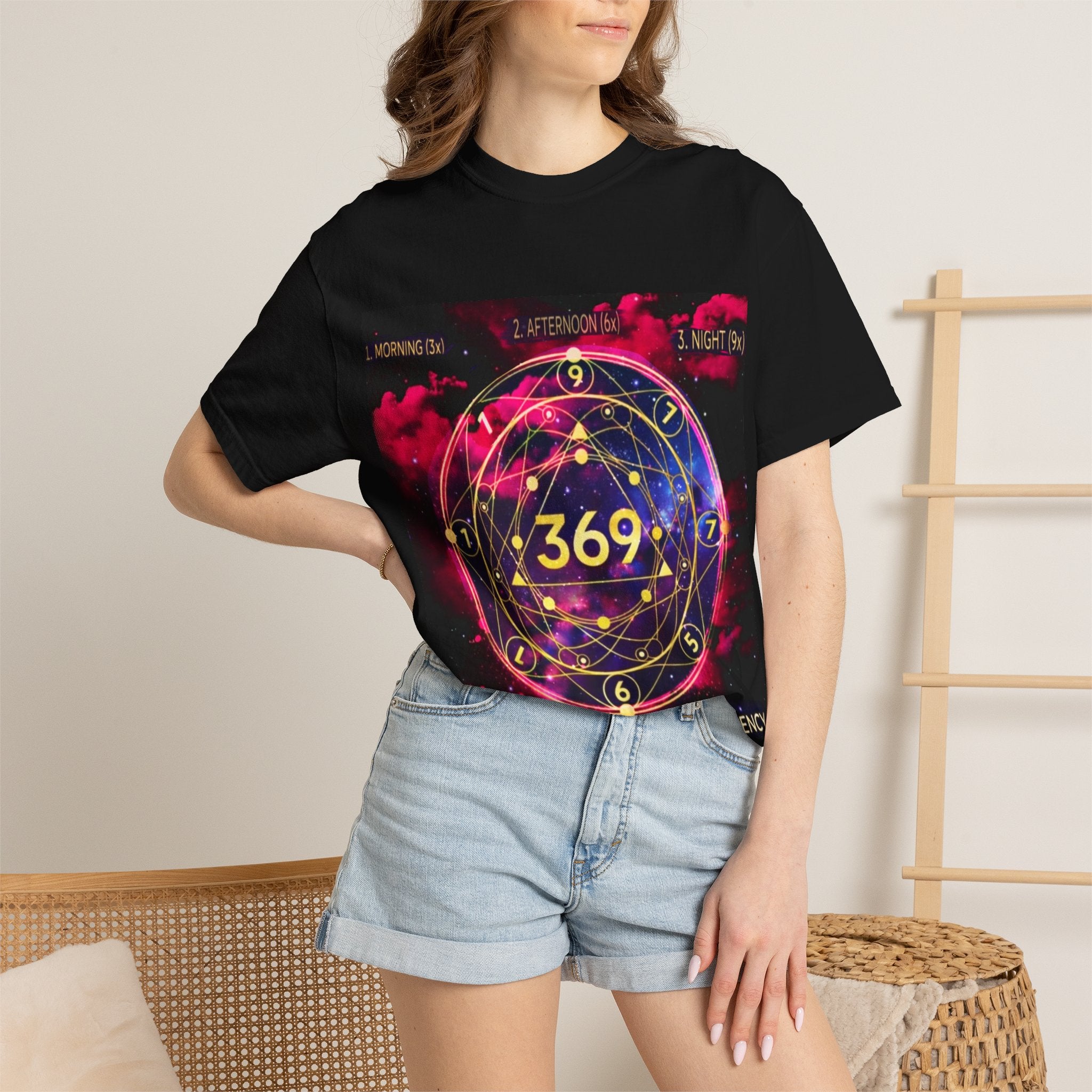 369 周波数 Tシャツ — 宇宙の扉を開くスピリチュアルグラフィックTシャツ