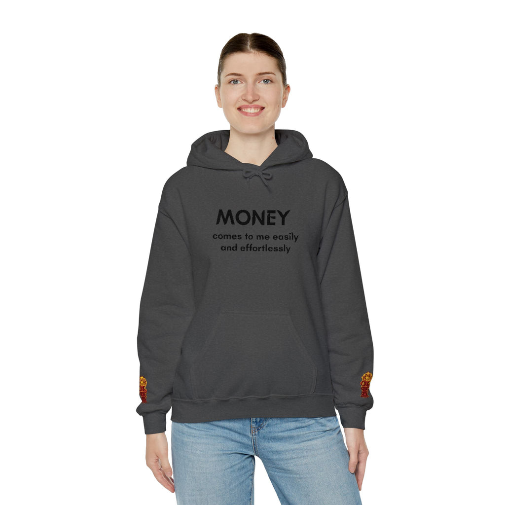 "Geld kommt zu mir" Hoodie — Positiver Affirmations-Hoodie mit Ärmelflammen-Akzent